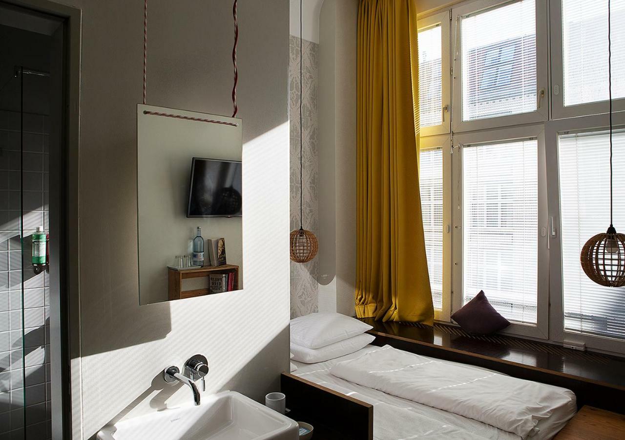 Small Double Room,779100045:JPEG